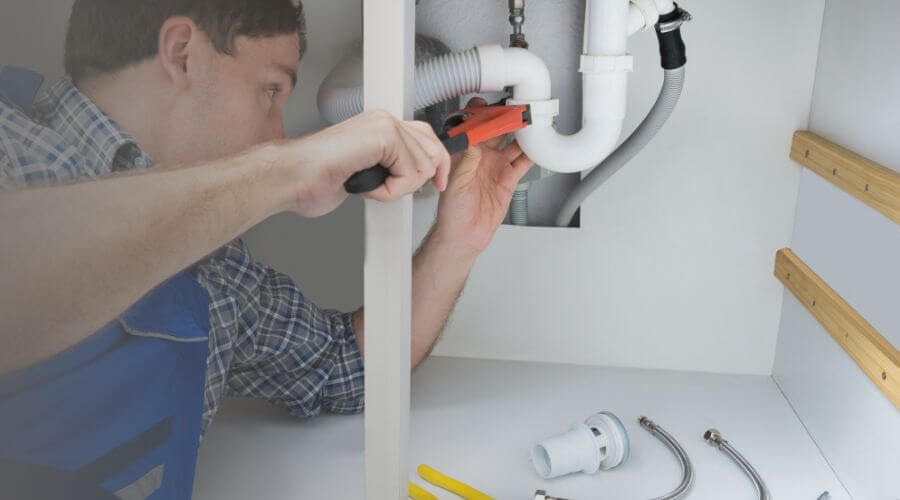Local tankless water heater installation in Floyd, IA
